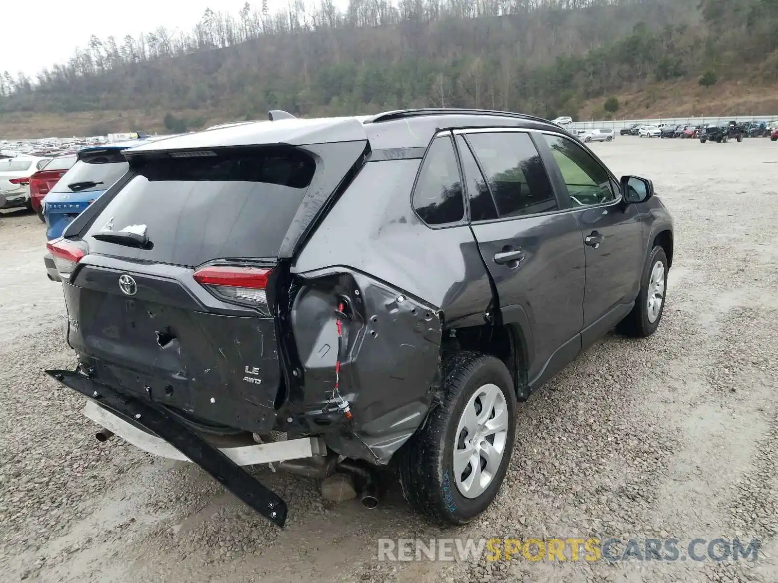 4 Фотография поврежденного автомобиля JTMF1RFV2KJ013828 TOYOTA RAV4 2019