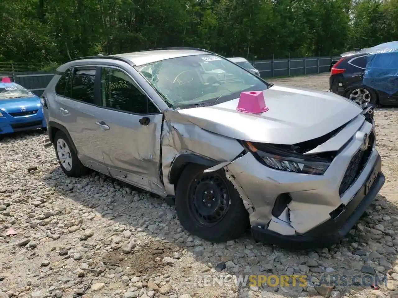 1 Photograph of a damaged car JTMF1RFV2KJ018091 TOYOTA RAV4 2019