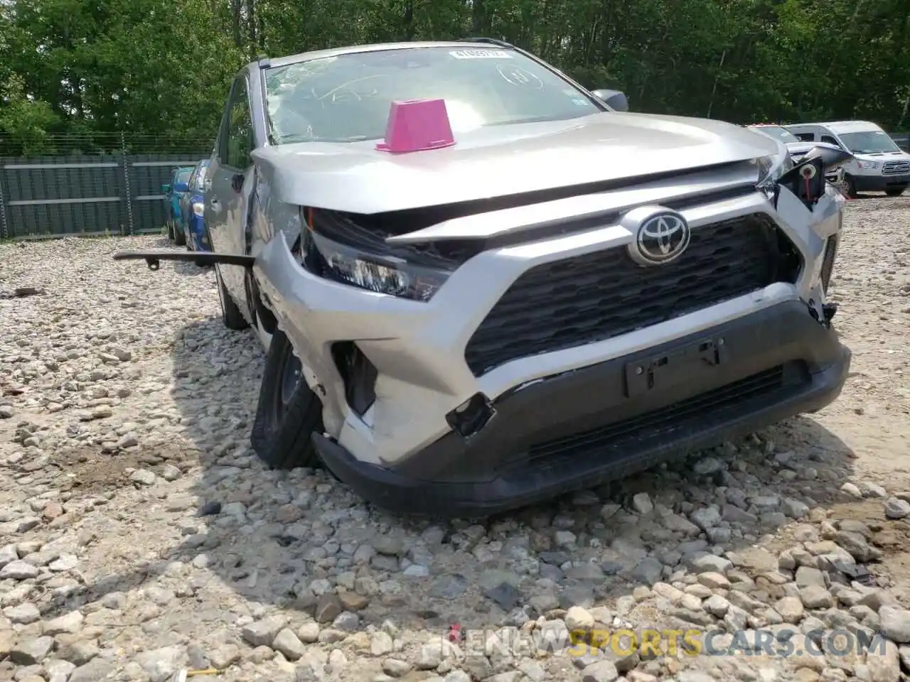 9 Photograph of a damaged car JTMF1RFV2KJ018091 TOYOTA RAV4 2019