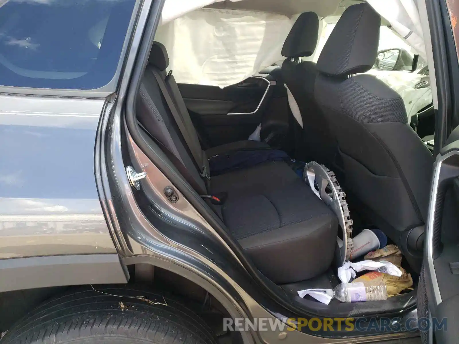 6 Photograph of a damaged car JTMF1RFV3KD002626 TOYOTA RAV4 2019