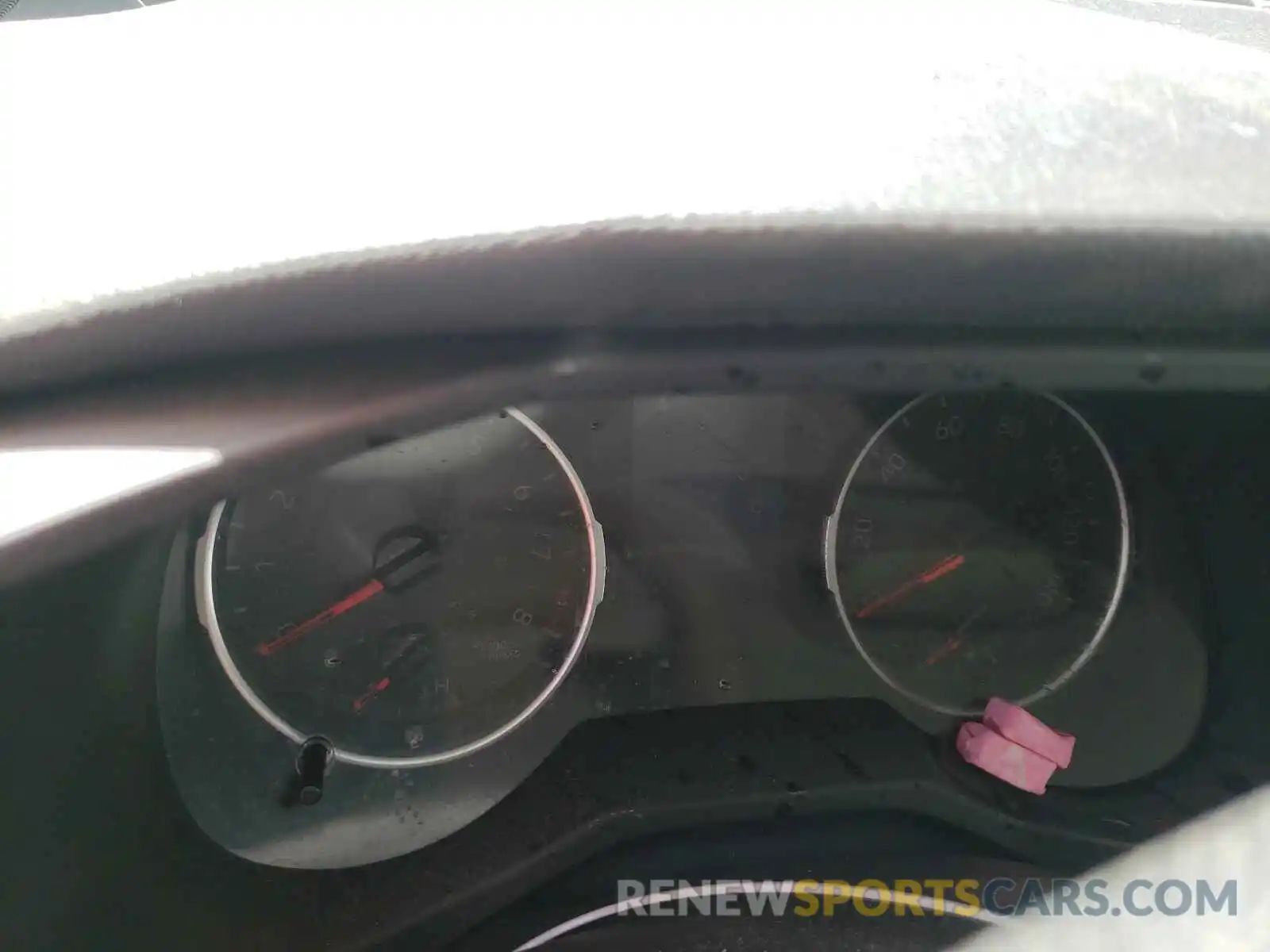 8 Photograph of a damaged car JTMF1RFV3KD002626 TOYOTA RAV4 2019