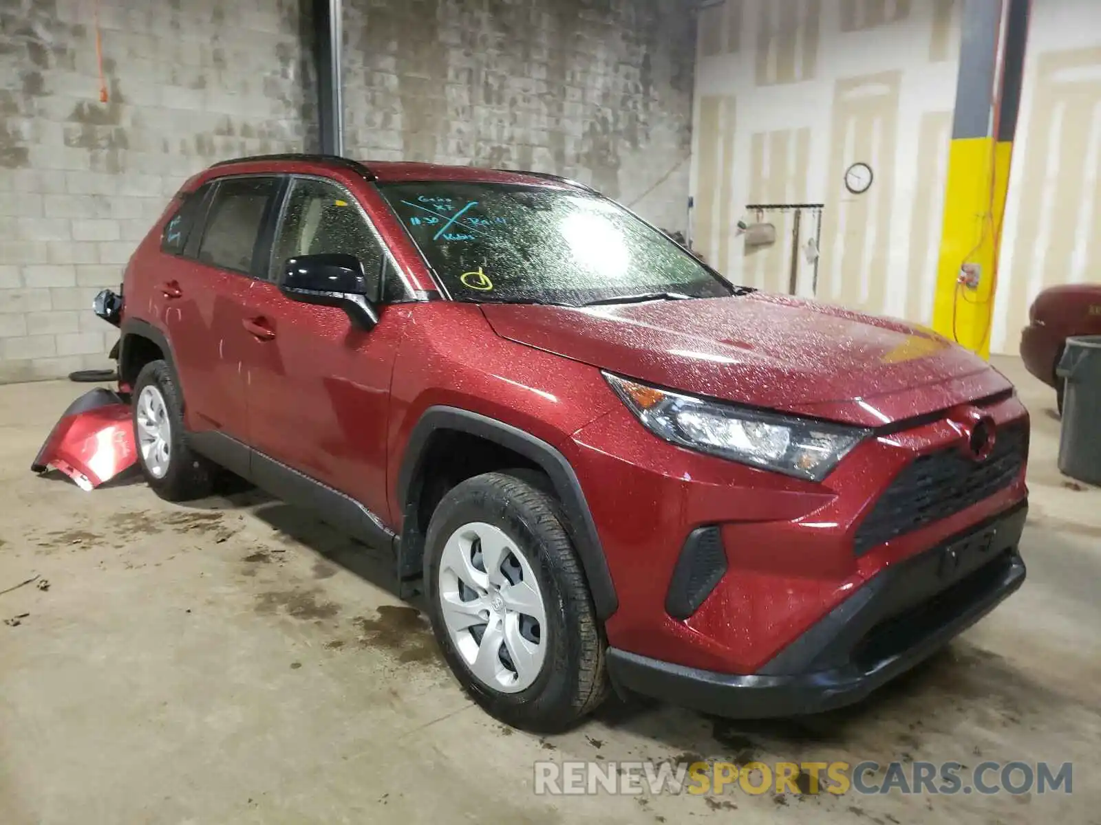 1 Photograph of a damaged car JTMF1RFV3KD016705 TOYOTA RAV4 2019