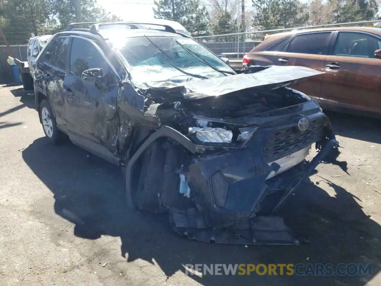 1 Photograph of a damaged car JTMF1RFV3KD046626 TOYOTA RAV4 2019