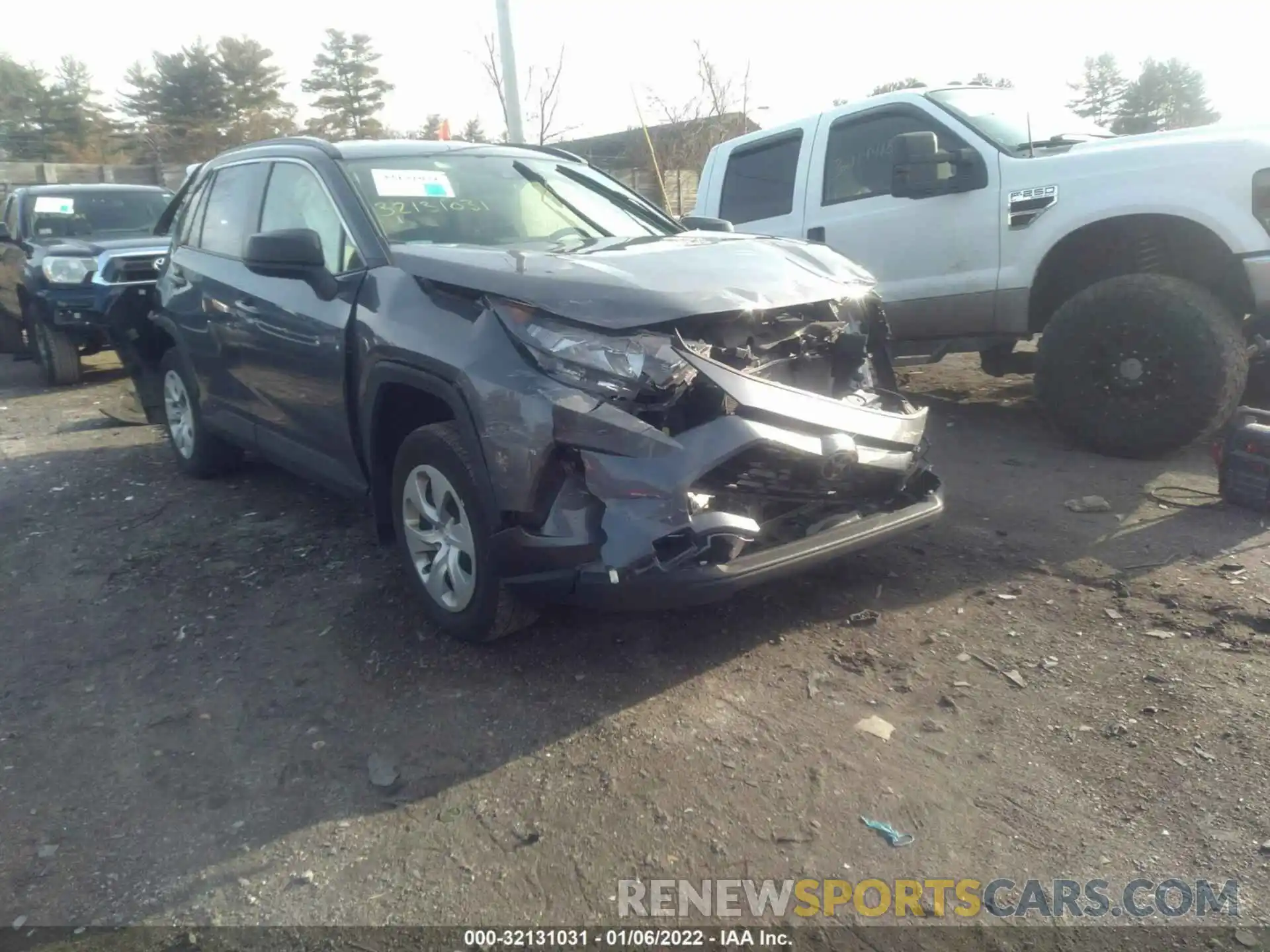 1 Photograph of a damaged car JTMF1RFV3KD517058 TOYOTA RAV4 2019