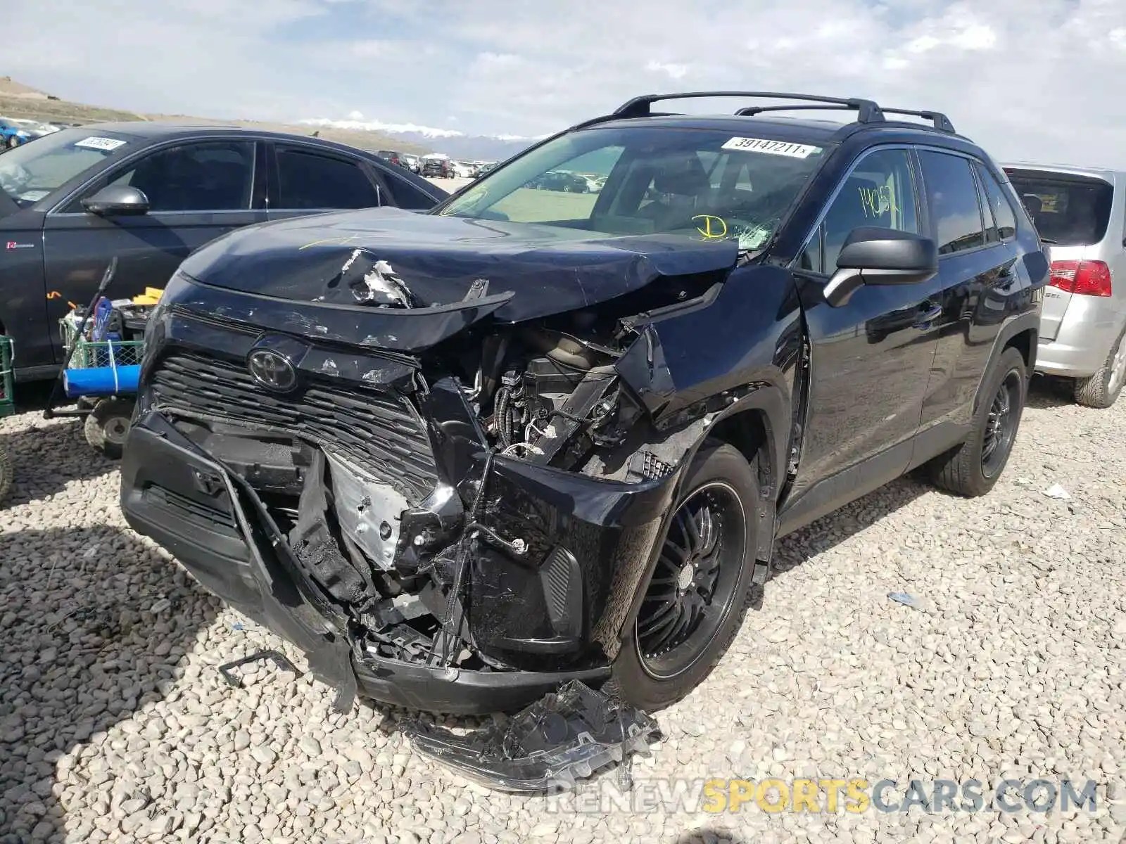 2 Photograph of a damaged car JTMF1RFV3KD523121 TOYOTA RAV4 2019