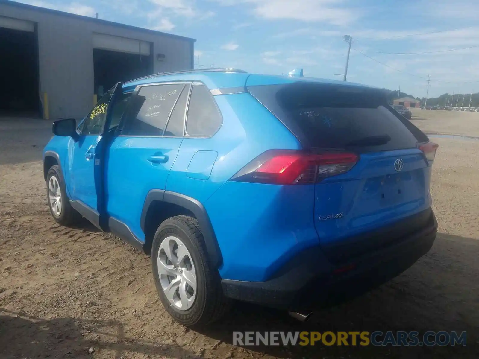 3 Photograph of a damaged car JTMF1RFV3KJ002370 TOYOTA RAV4 2019