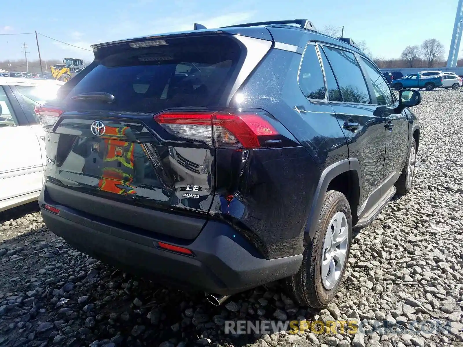 4 Photograph of a damaged car JTMF1RFV3KJ003552 TOYOTA RAV4 2019