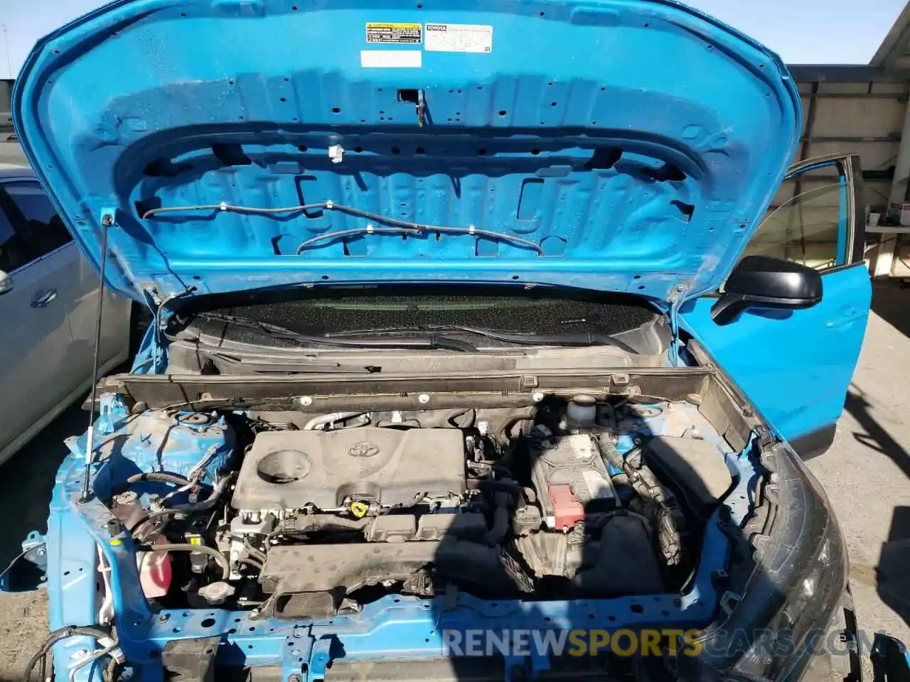 7 Photograph of a damaged car JTMF1RFV3KJ007570 TOYOTA RAV4 2019