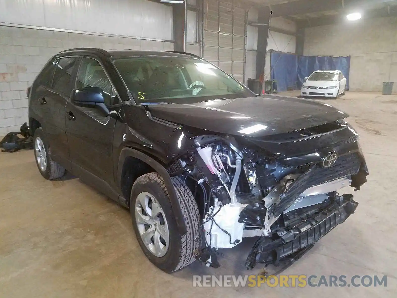 1 Photograph of a damaged car JTMF1RFV3KJ018522 TOYOTA RAV4 2019