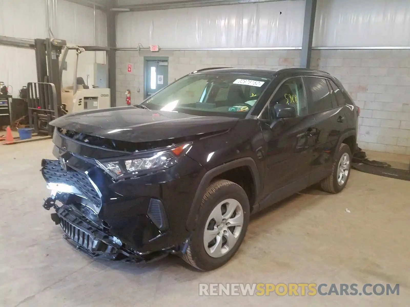 2 Photograph of a damaged car JTMF1RFV3KJ018522 TOYOTA RAV4 2019