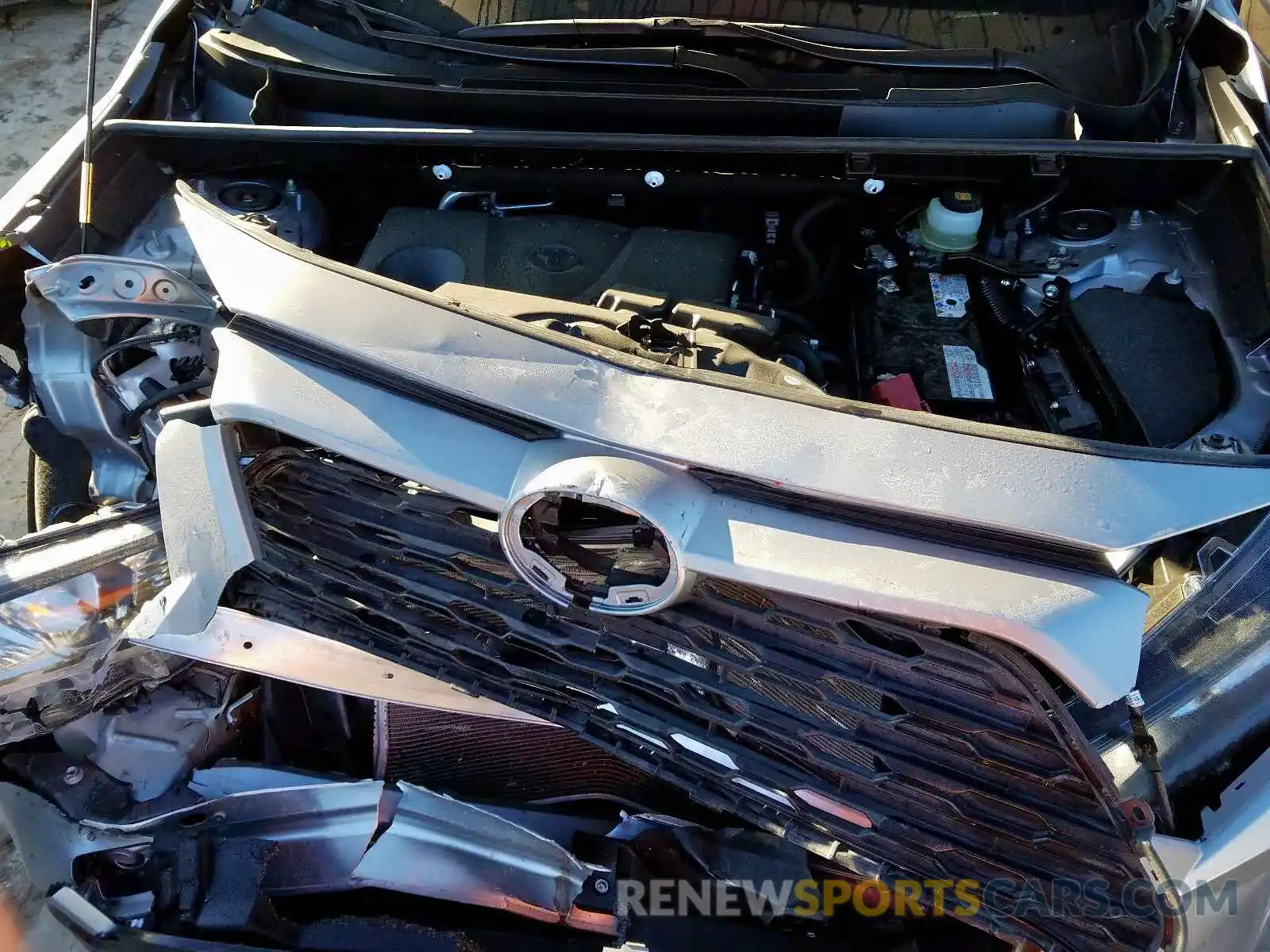 7 Photograph of a damaged car JTMF1RFV4KD002523 TOYOTA RAV4 2019