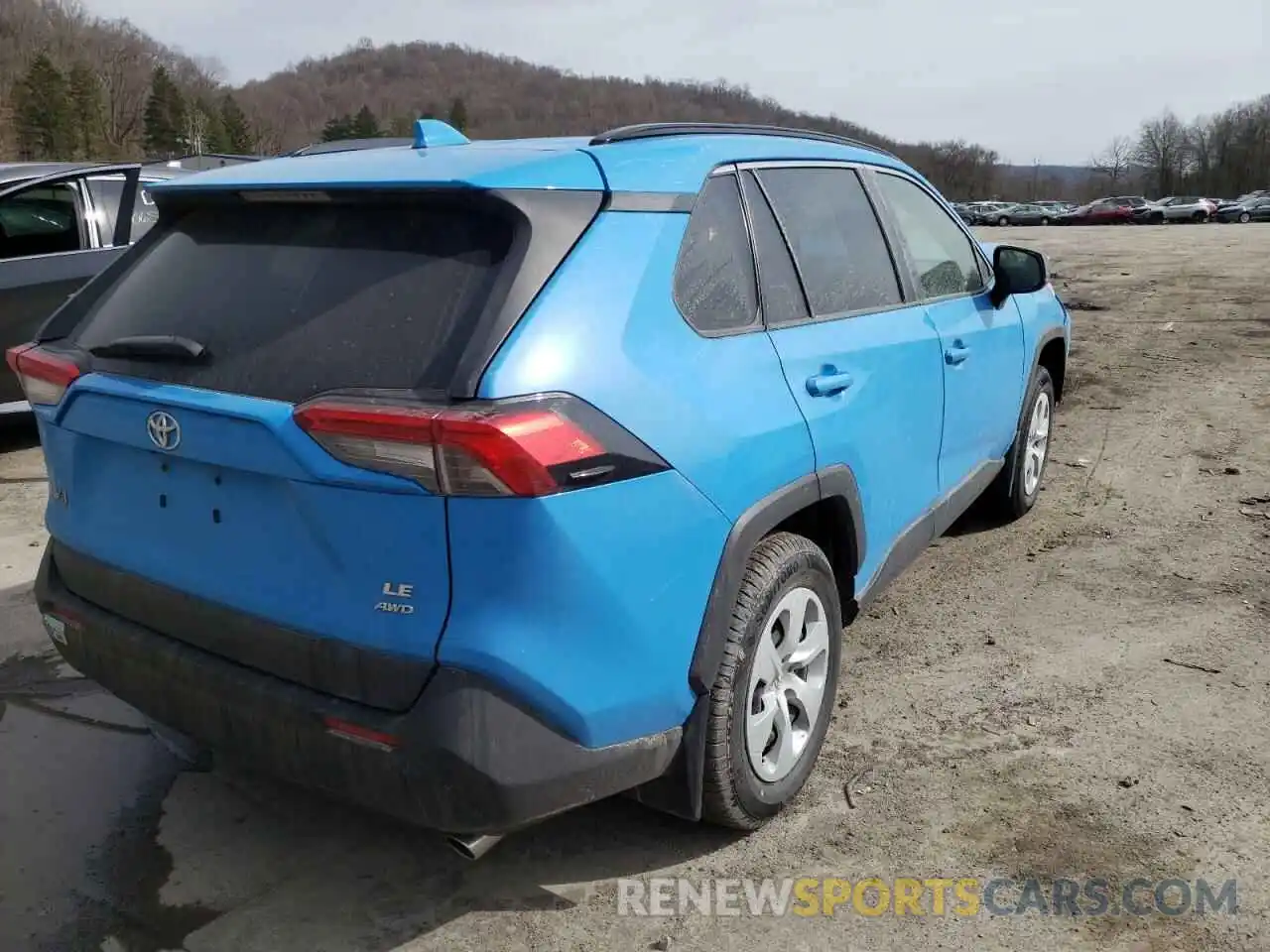 4 Photograph of a damaged car JTMF1RFV4KD005910 TOYOTA RAV4 2019