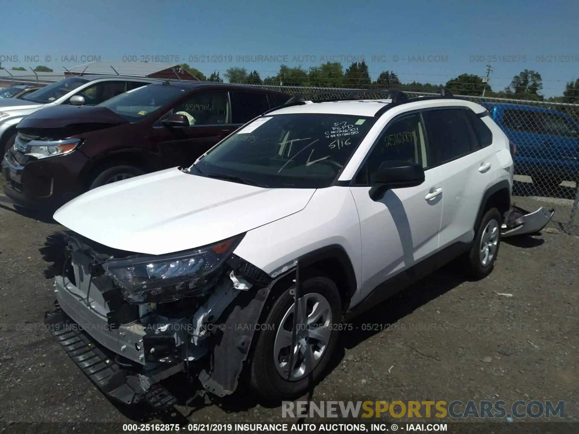 2 Фотография поврежденного автомобиля JTMF1RFV4KD012050 TOYOTA RAV4 2019