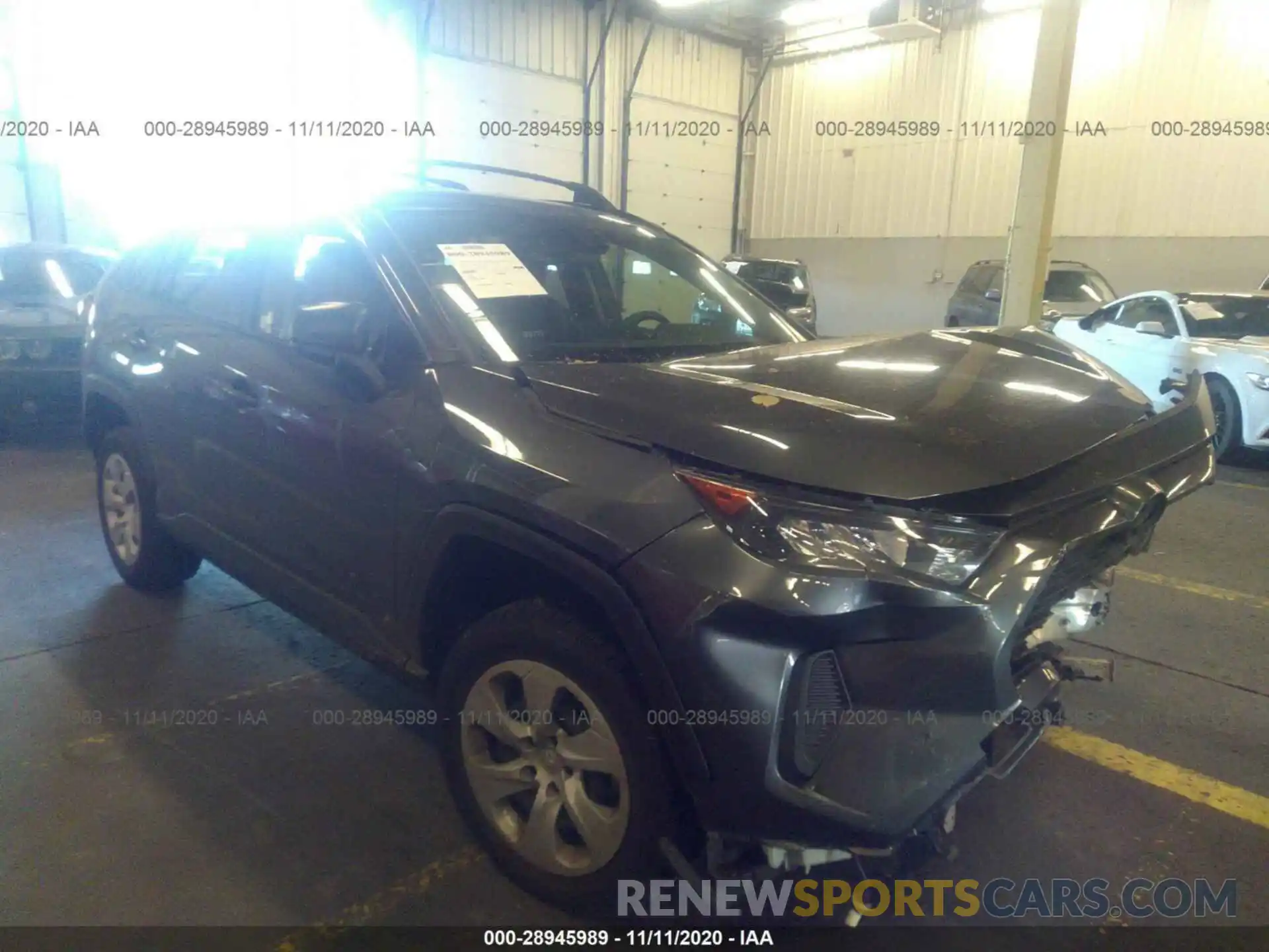 1 Photograph of a damaged car JTMF1RFV4KD020388 TOYOTA RAV4 2019