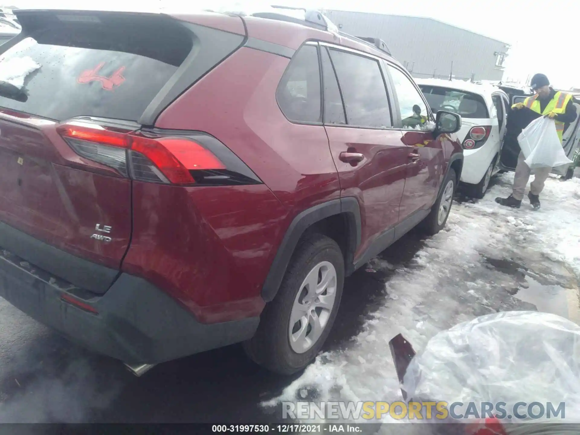 4 Photograph of a damaged car JTMF1RFV4KD030063 TOYOTA RAV4 2019