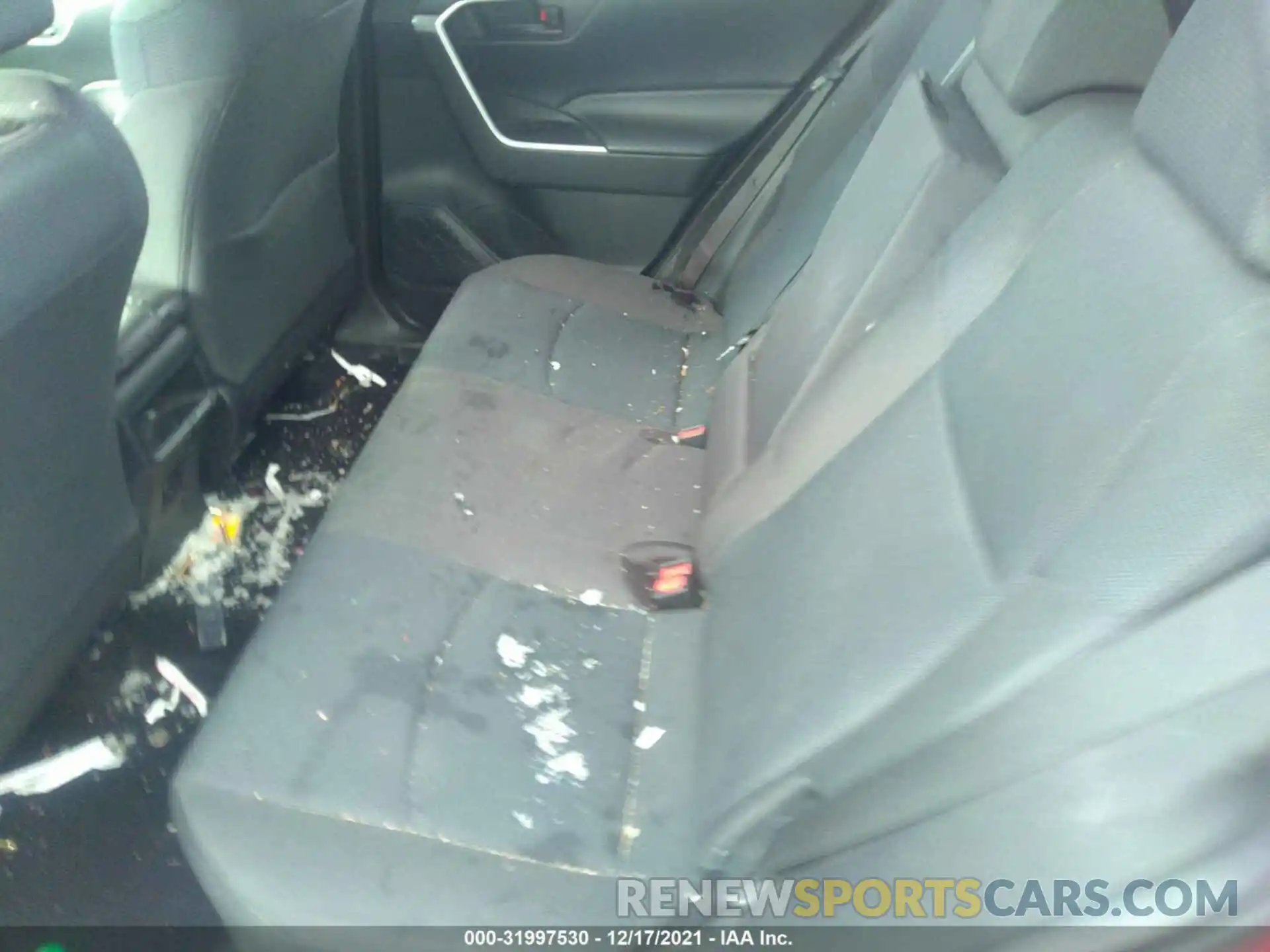 8 Photograph of a damaged car JTMF1RFV4KD030063 TOYOTA RAV4 2019