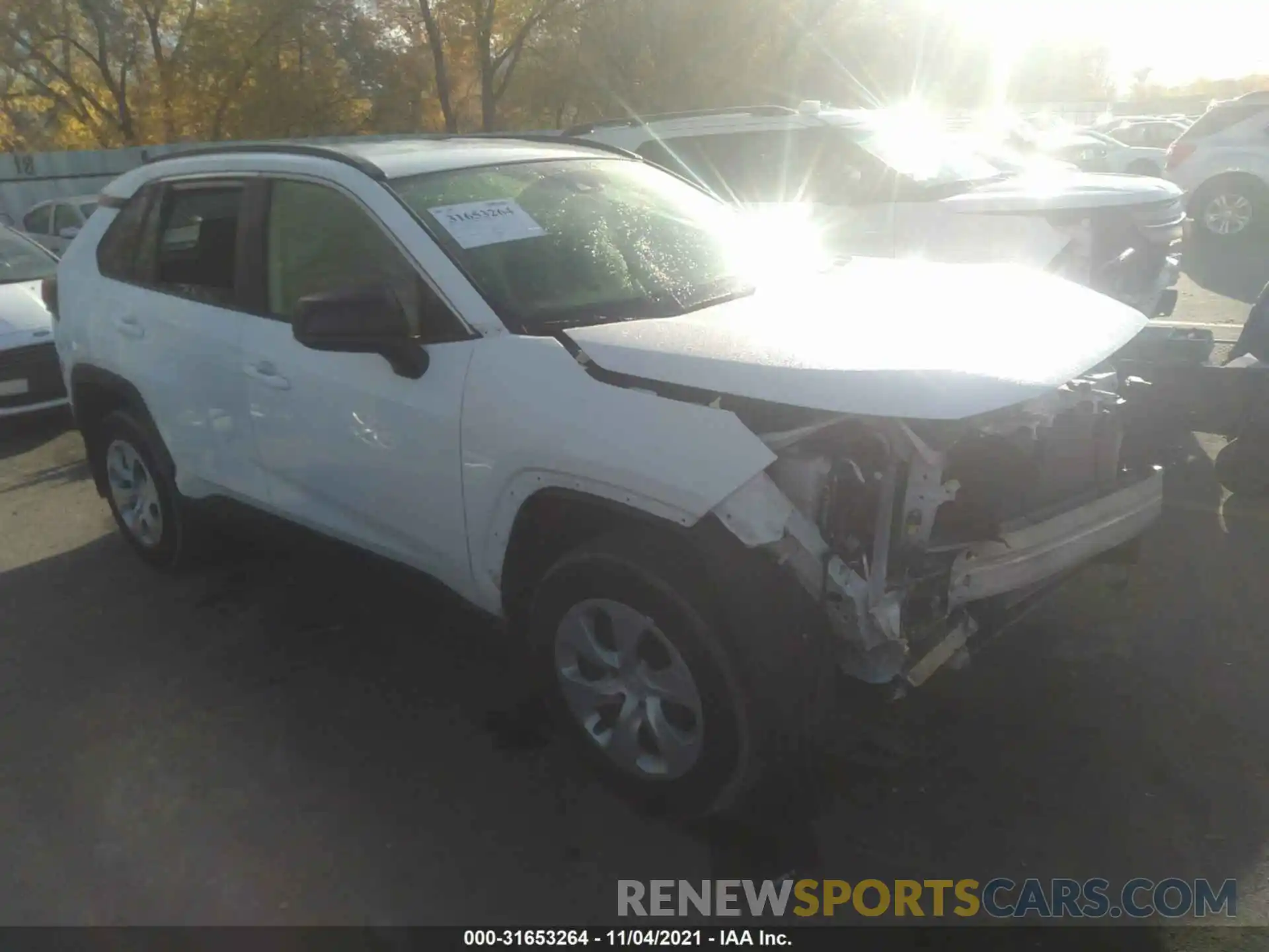 1 Photograph of a damaged car JTMF1RFV4KD030337 TOYOTA RAV4 2019