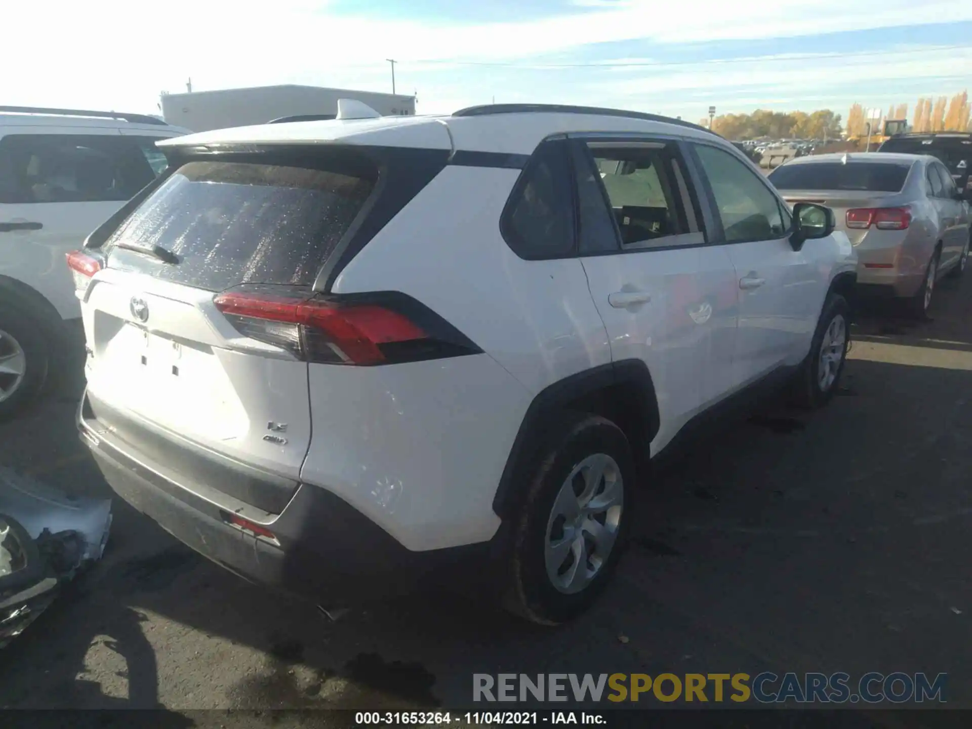 4 Photograph of a damaged car JTMF1RFV4KD030337 TOYOTA RAV4 2019