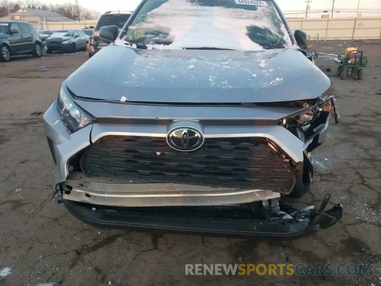 9 Photograph of a damaged car JTMF1RFV4KD031178 TOYOTA RAV4 2019