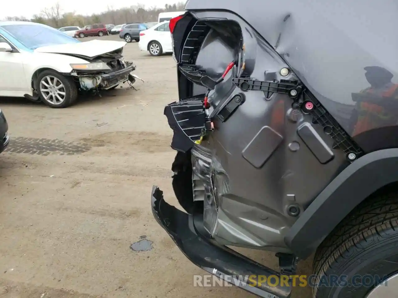 9 Photograph of a damaged car JTMF1RFV4KD045453 TOYOTA RAV4 2019