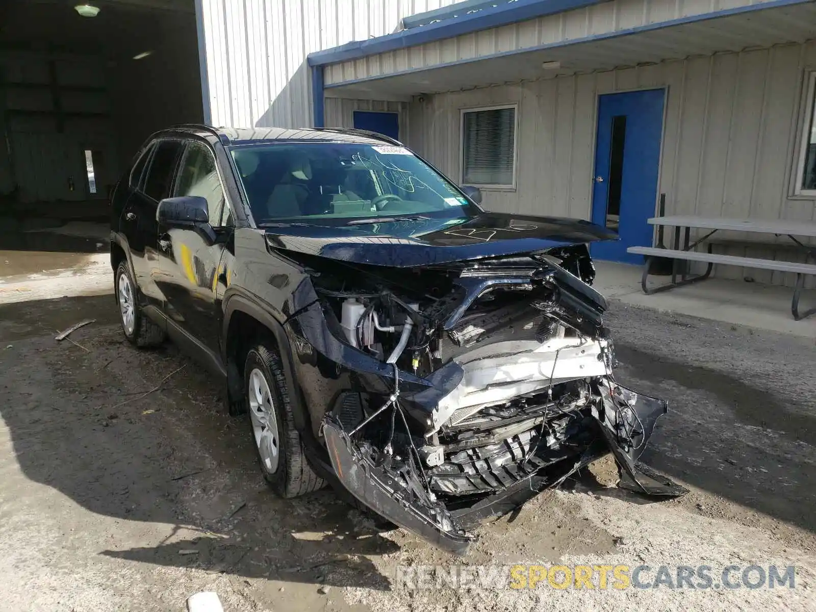 1 Фотография поврежденного автомобиля JTMF1RFV4KJ005956 TOYOTA RAV4 2019