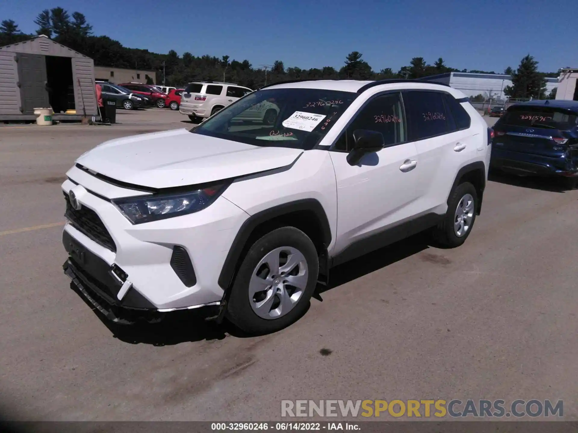 2 Photograph of a damaged car JTMF1RFV4KJ013667 TOYOTA RAV4 2019