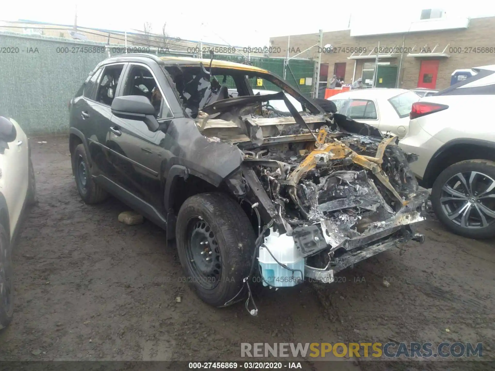 1 Photograph of a damaged car JTMF1RFV4KJ021171 TOYOTA RAV4 2019