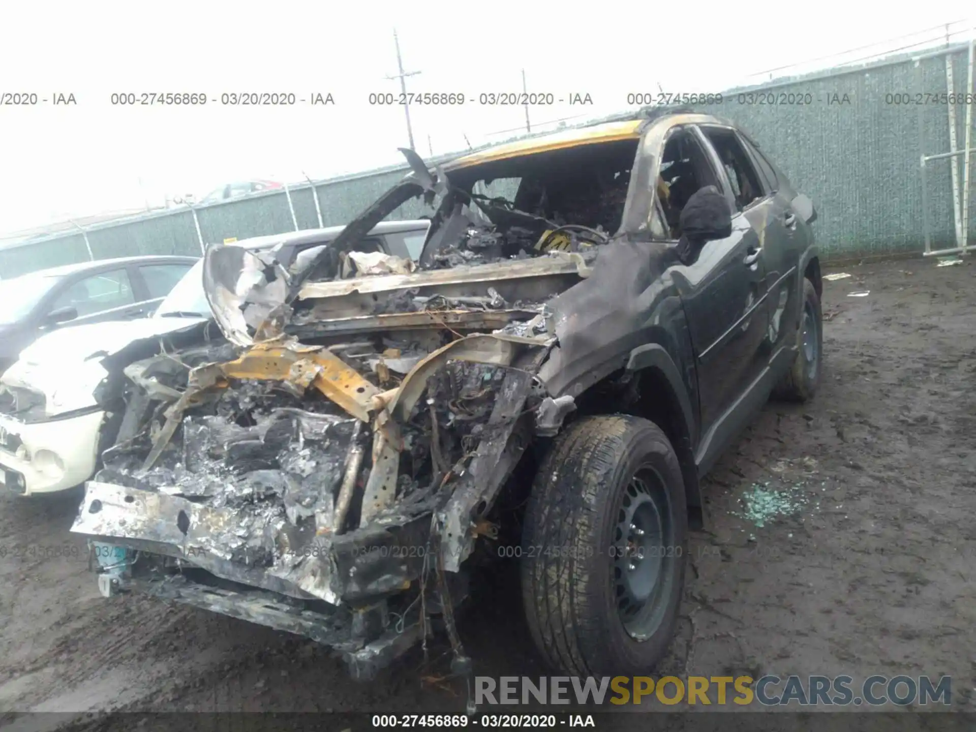 2 Photograph of a damaged car JTMF1RFV4KJ021171 TOYOTA RAV4 2019