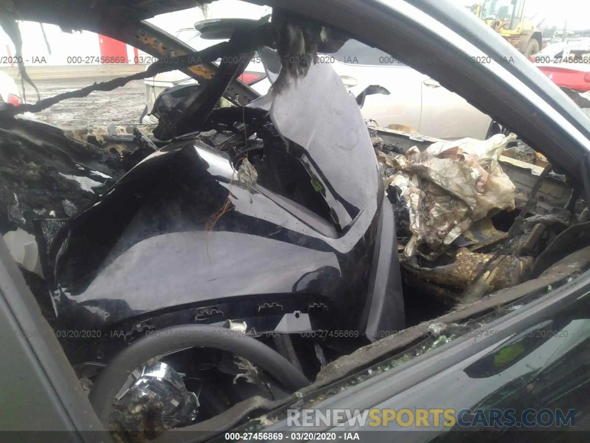 5 Photograph of a damaged car JTMF1RFV4KJ021171 TOYOTA RAV4 2019