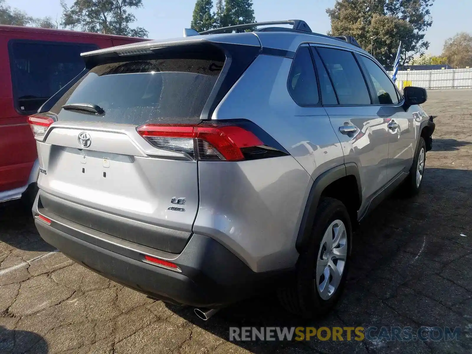 4 Photograph of a damaged car JTMF1RFV5KD027351 TOYOTA RAV4 2019