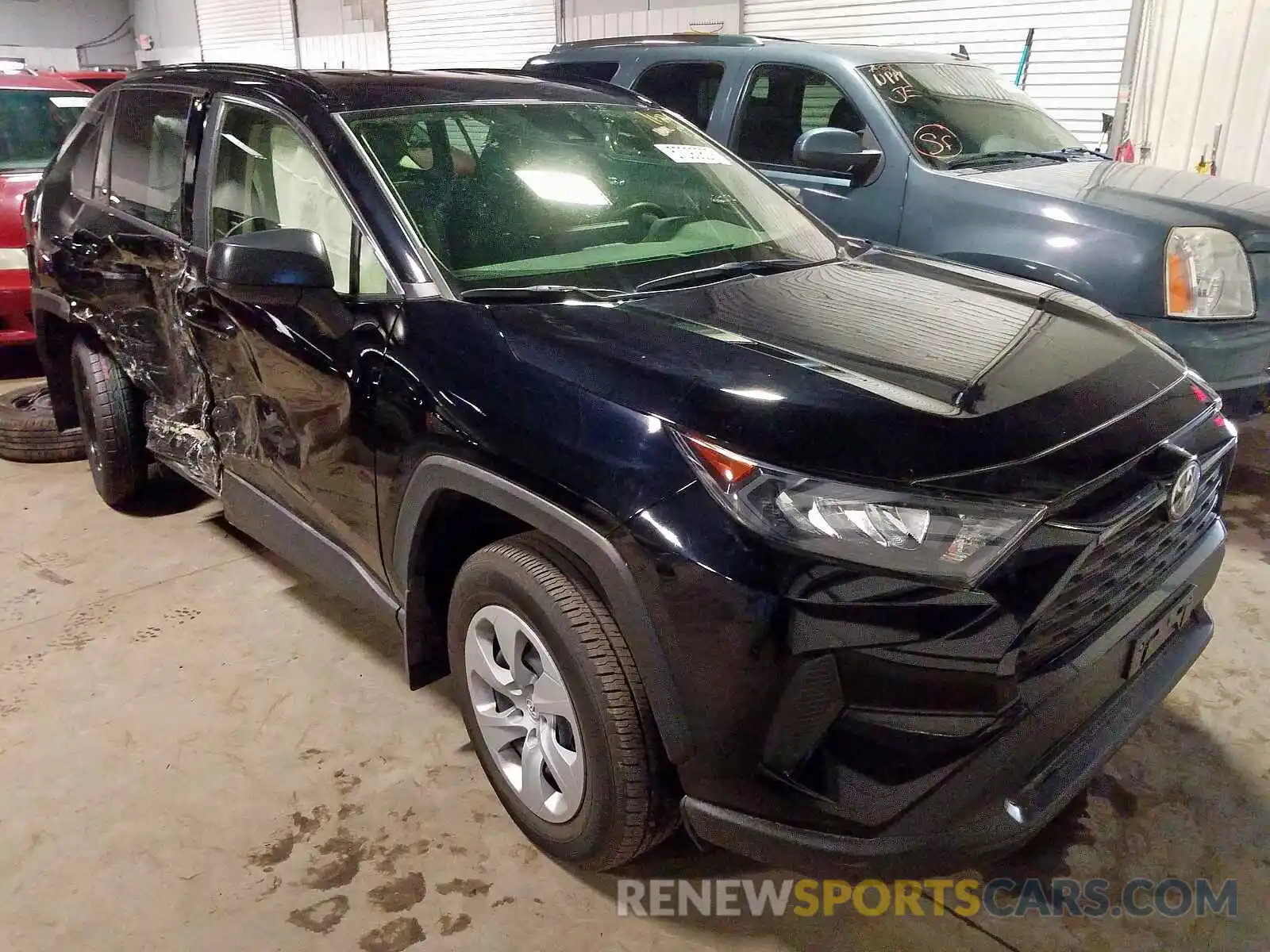 1 Photograph of a damaged car JTMF1RFV5KD503288 TOYOTA RAV4 2019