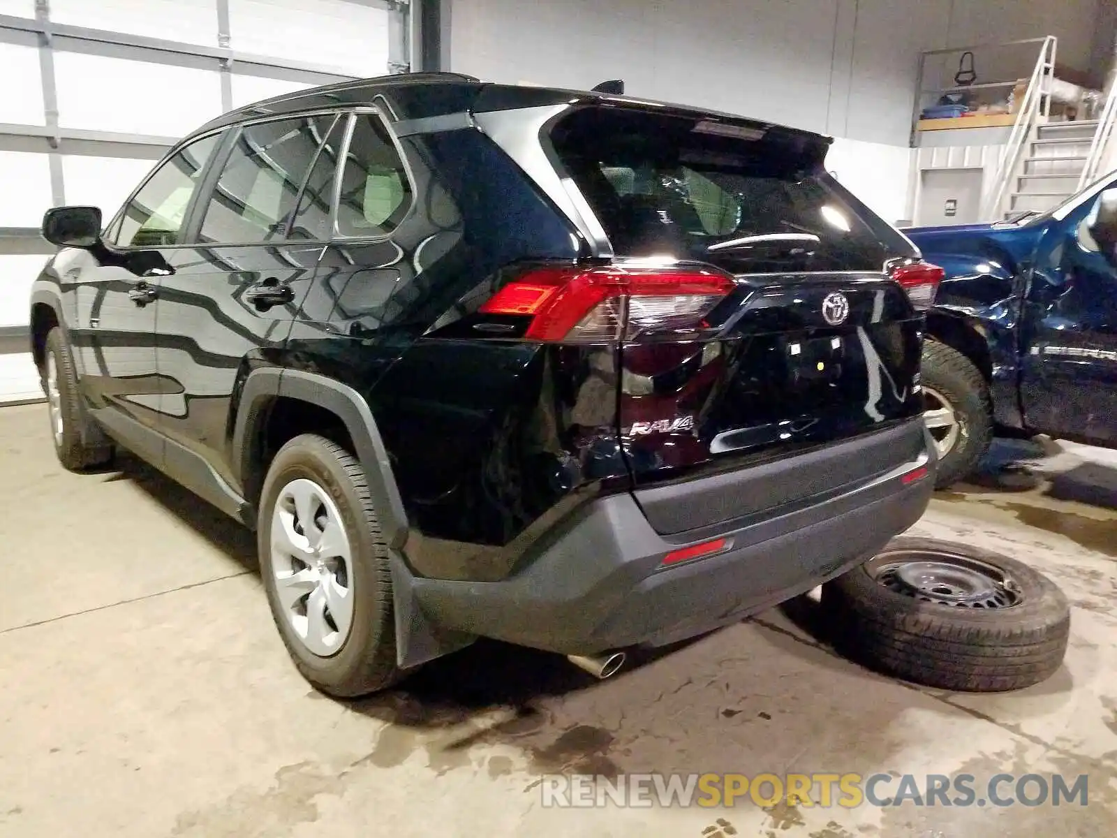 3 Photograph of a damaged car JTMF1RFV5KD503288 TOYOTA RAV4 2019