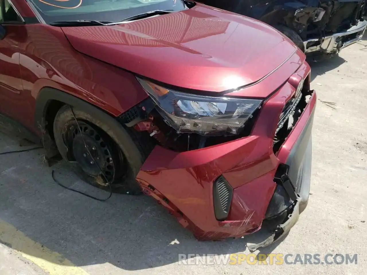 9 Photograph of a damaged car JTMF1RFV5KD508619 TOYOTA RAV4 2019