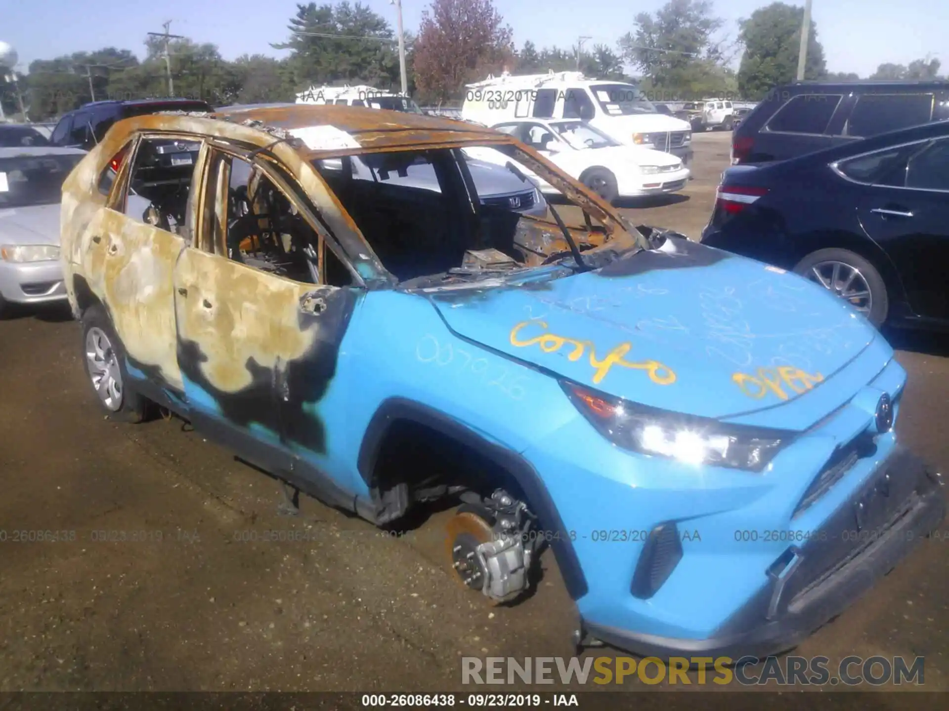 1 Photograph of a damaged car JTMF1RFV5KJ007926 TOYOTA RAV4 2019