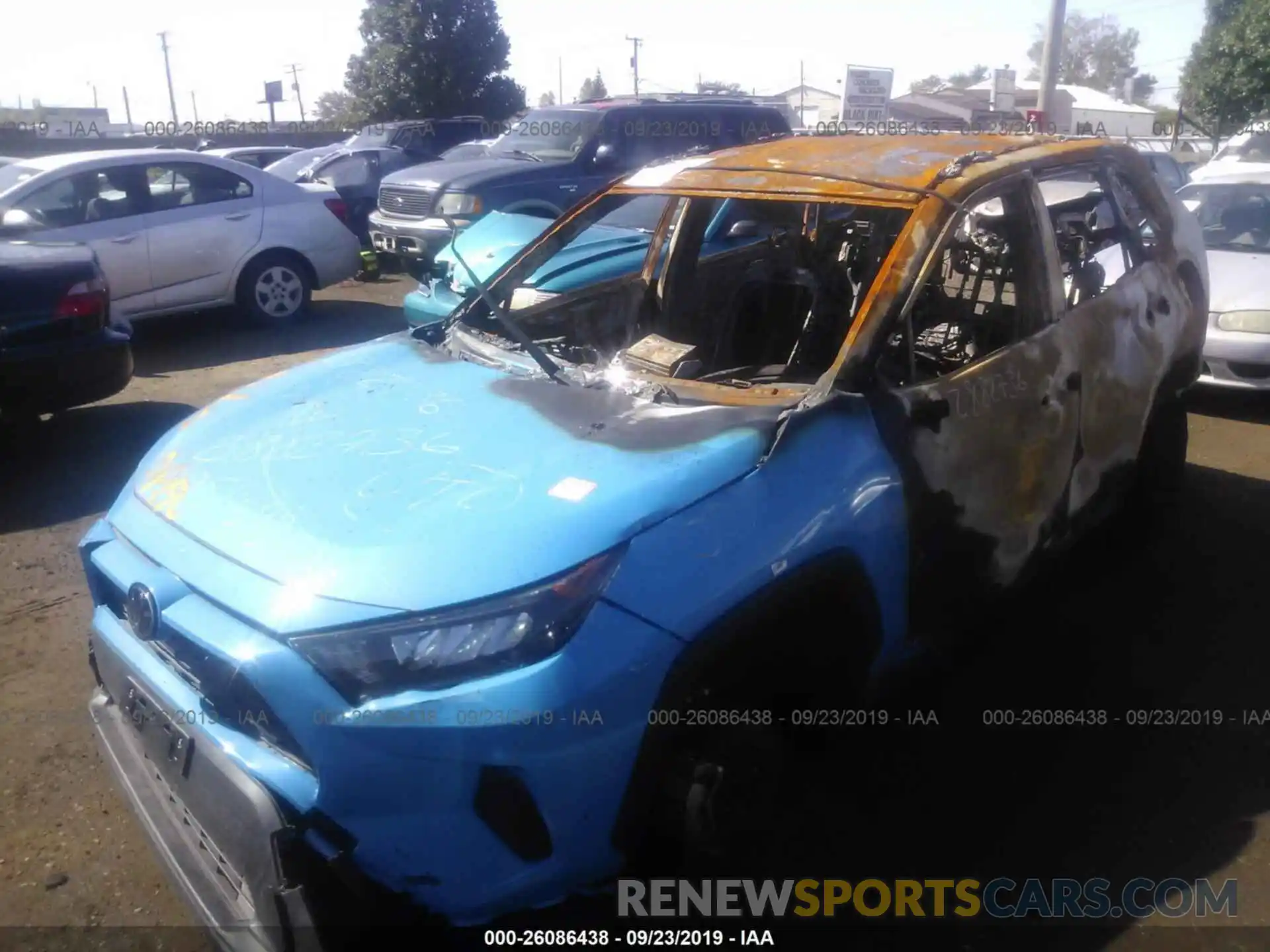 2 Photograph of a damaged car JTMF1RFV5KJ007926 TOYOTA RAV4 2019