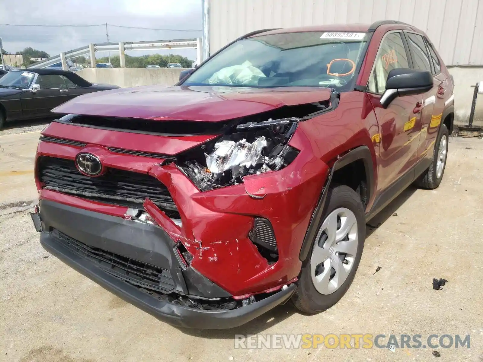 2 Photograph of a damaged car JTMF1RFV5KJ012818 TOYOTA RAV4 2019