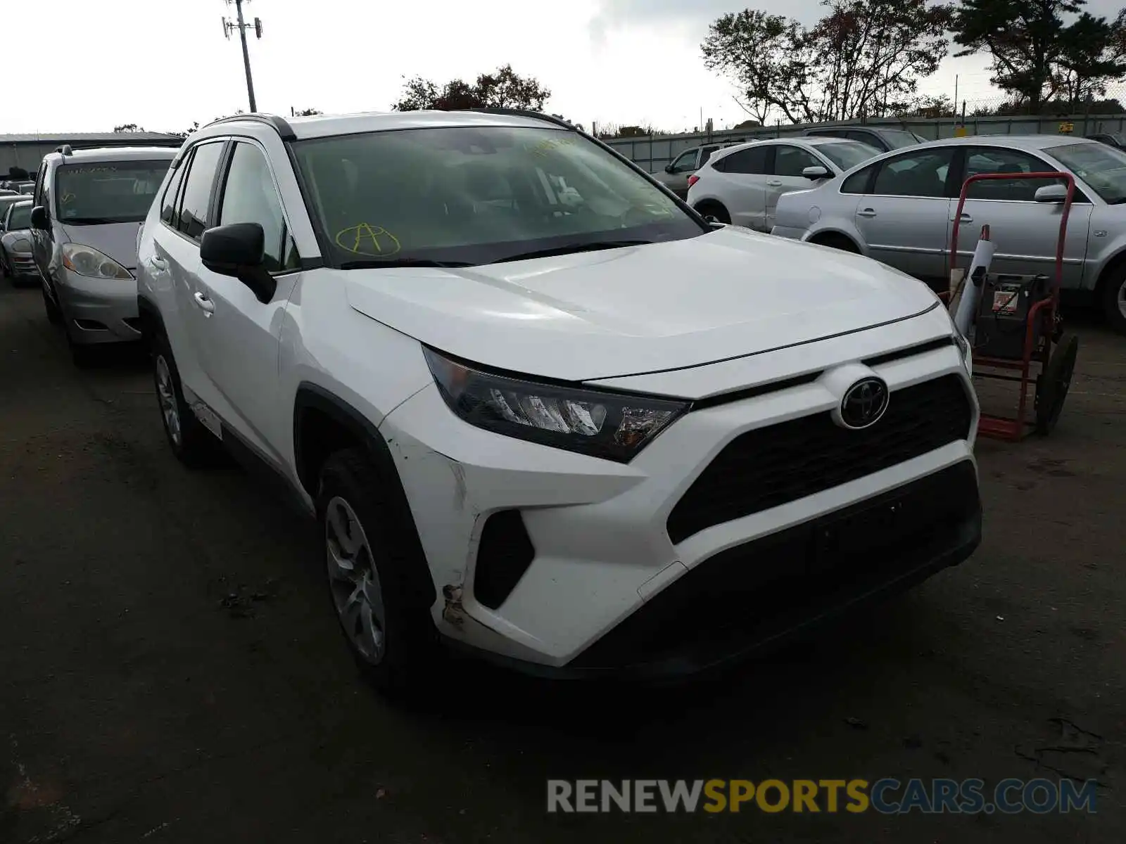 1 Фотография поврежденного автомобиля JTMF1RFV6KD013278 TOYOTA RAV4 2019