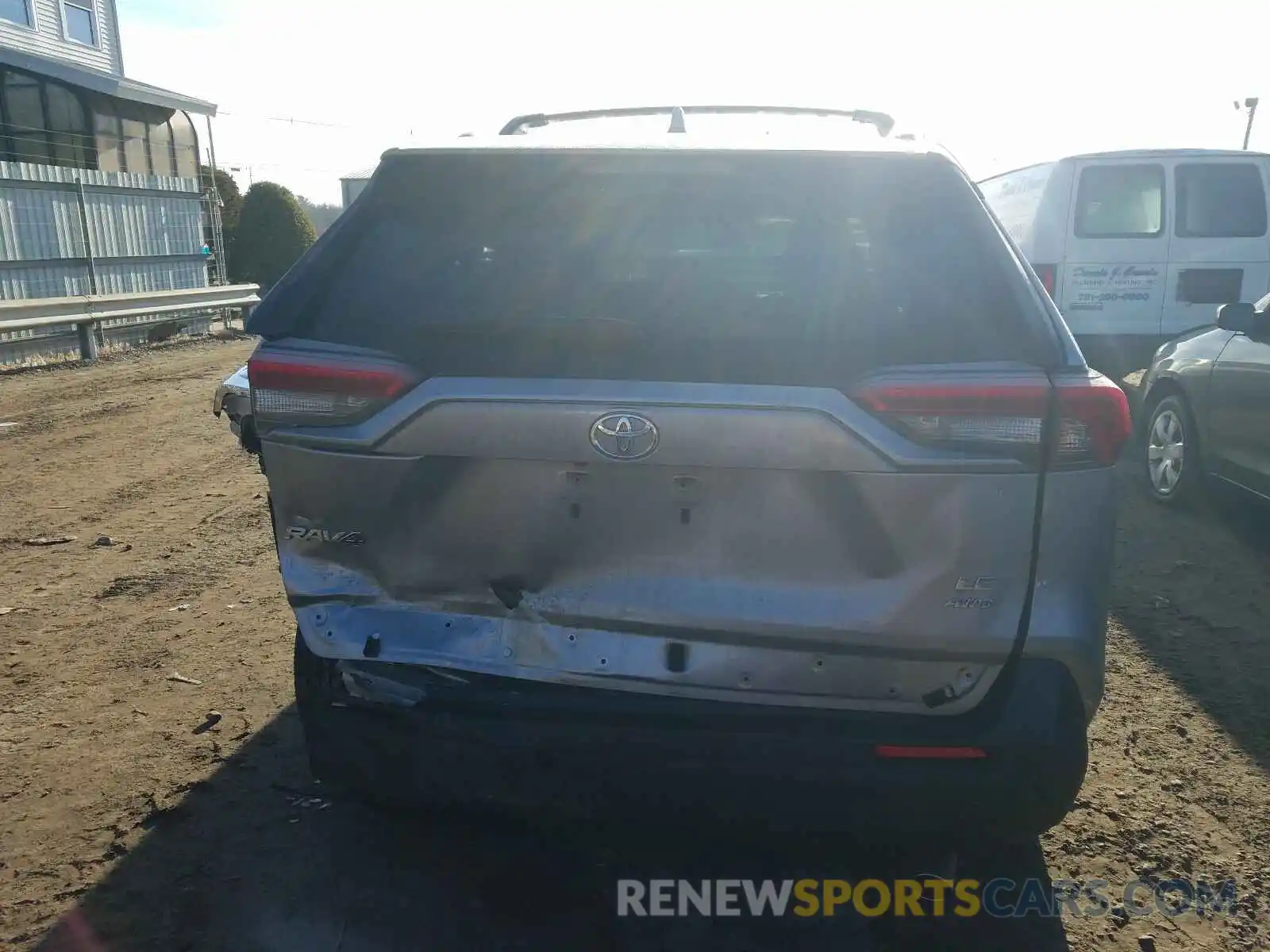 9 Photograph of a damaged car JTMF1RFV6KD508841 TOYOTA RAV4 2019