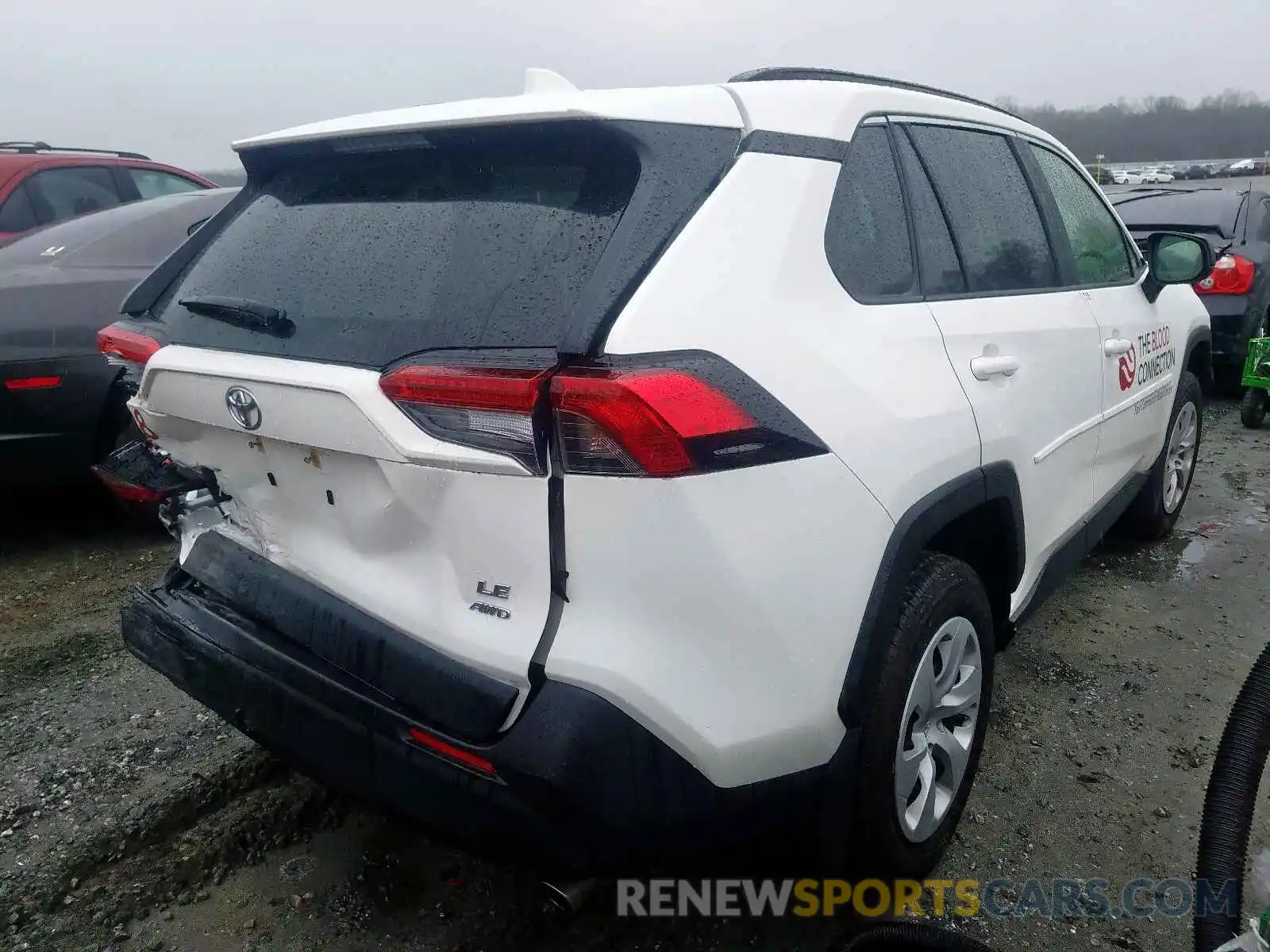 4 Photograph of a damaged car JTMF1RFV6KJ003688 TOYOTA RAV4 2019