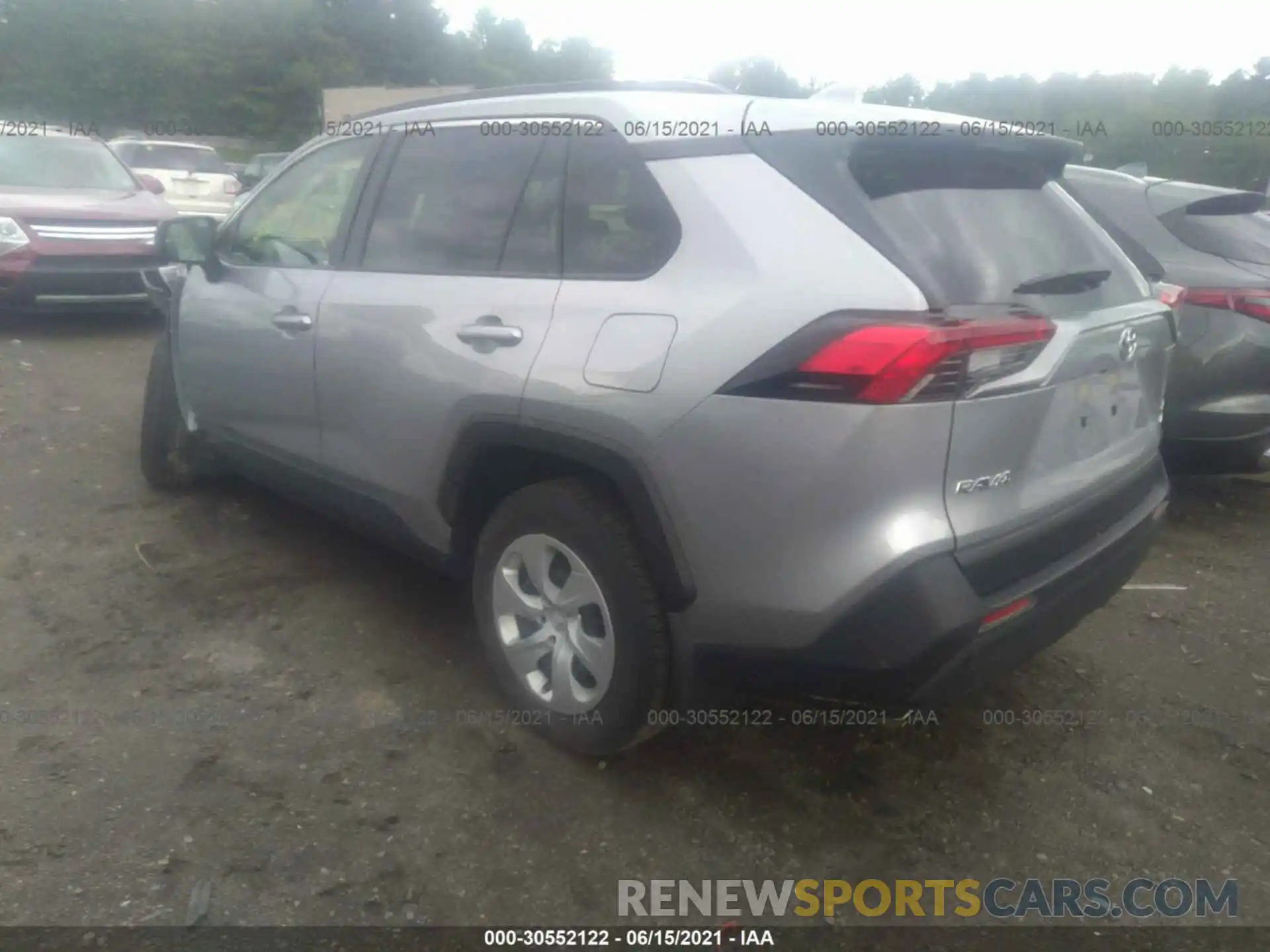 3 Фотография поврежденного автомобиля JTMF1RFV6KJ023763 TOYOTA RAV4 2019