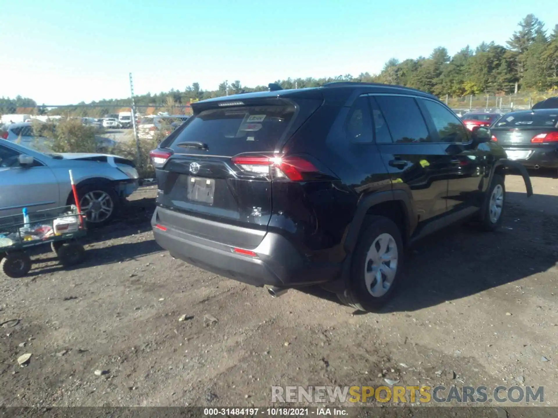 4 Photograph of a damaged car JTMF1RFV7KD043695 TOYOTA RAV4 2019