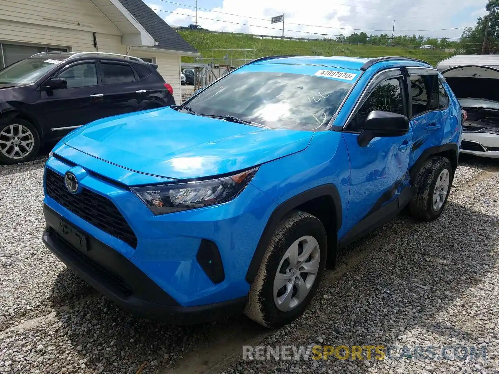 2 Фотография поврежденного автомобиля JTMF1RFV7KD046127 TOYOTA RAV4 2019