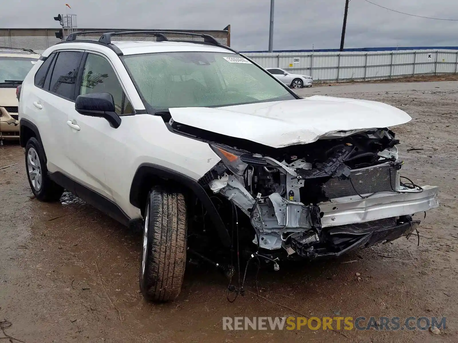 1 Photograph of a damaged car JTMF1RFV7KJ004056 TOYOTA RAV4 2019