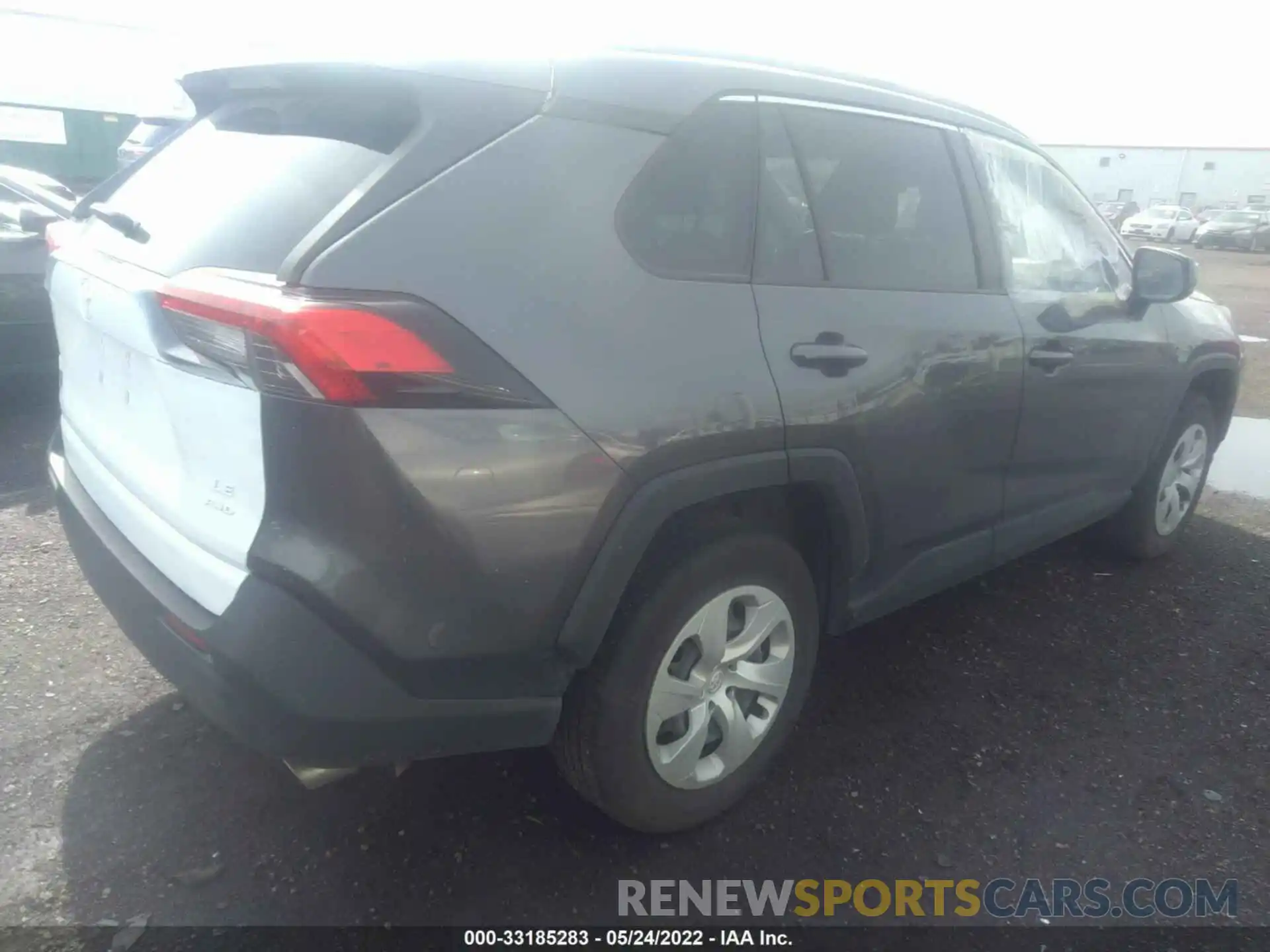 4 Photograph of a damaged car JTMF1RFV7KJ011623 TOYOTA RAV4 2019