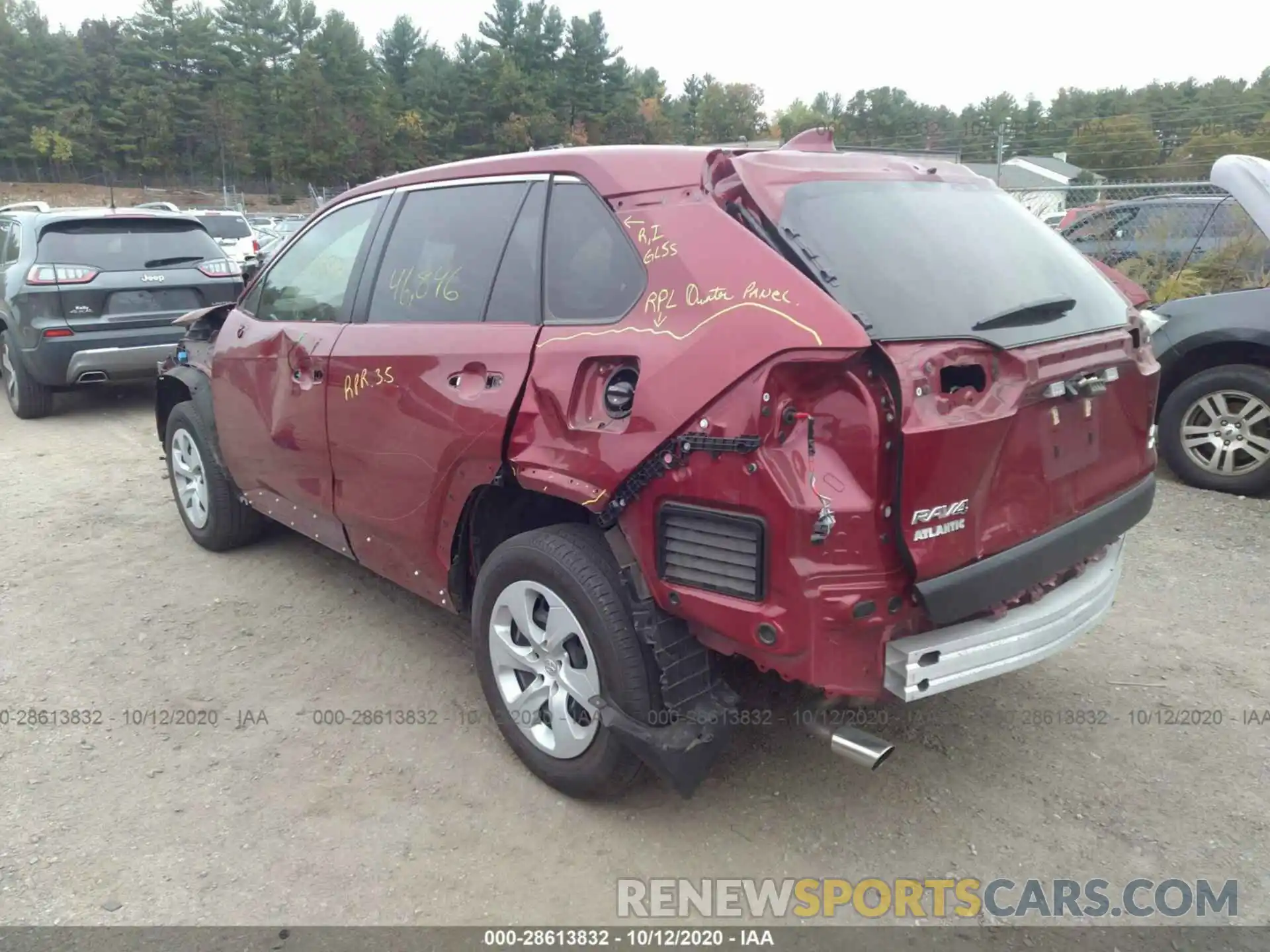 3 Photograph of a damaged car JTMF1RFV7KJ012920 TOYOTA RAV4 2019