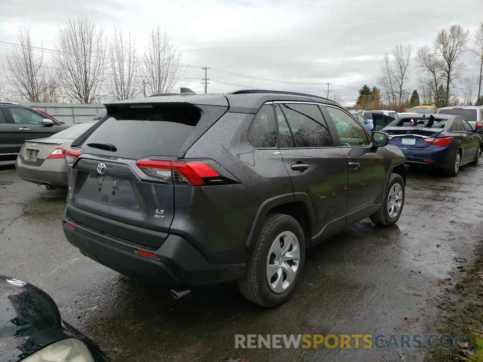 4 Photograph of a damaged car JTMF1RFV8KD032656 TOYOTA RAV4 2019