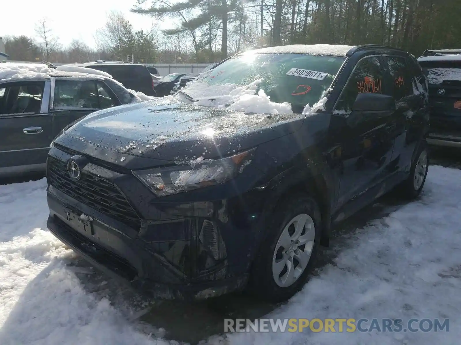 2 Photograph of a damaged car JTMF1RFV8KJ005040 TOYOTA RAV4 2019