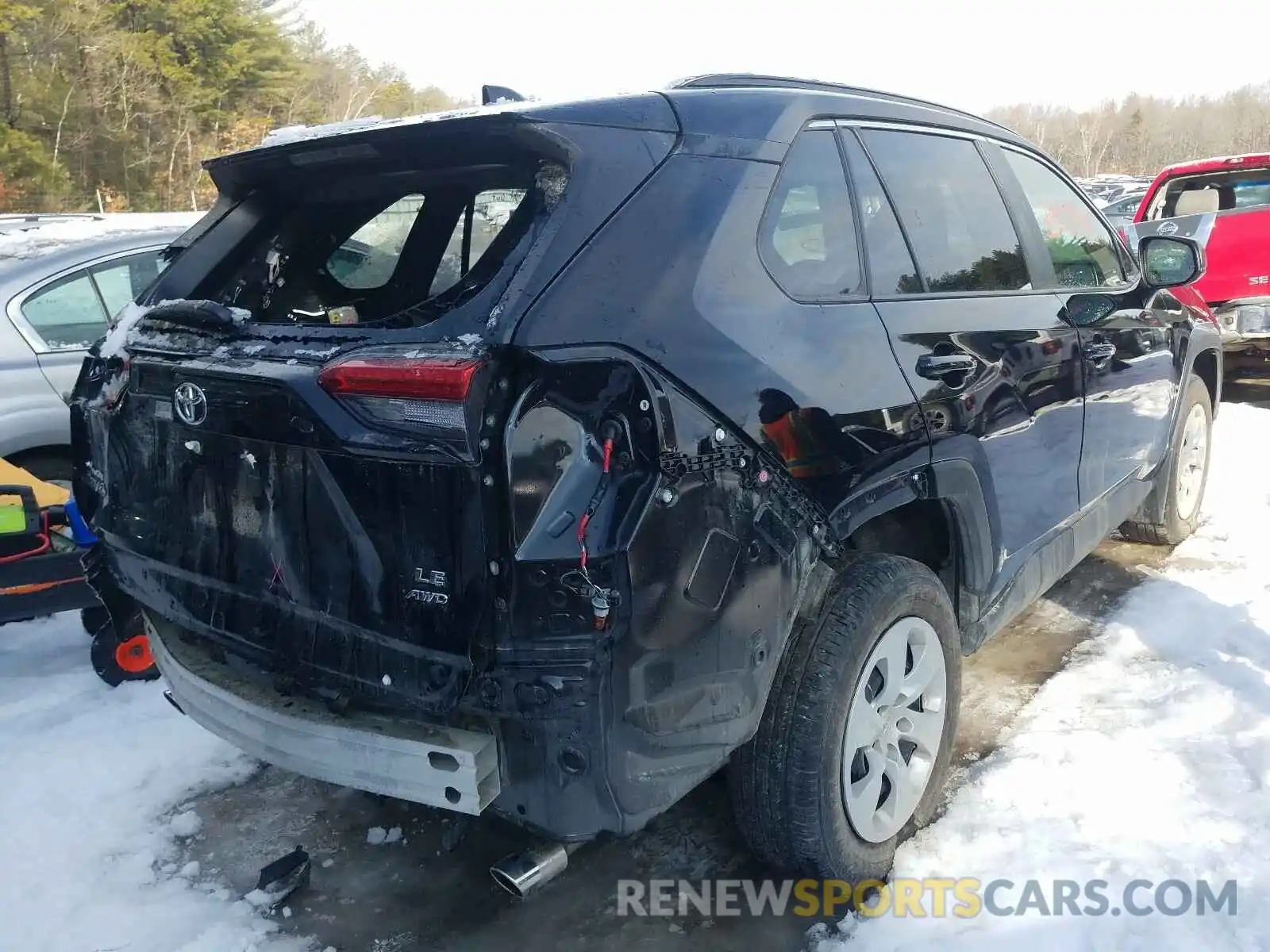 4 Photograph of a damaged car JTMF1RFV8KJ005040 TOYOTA RAV4 2019