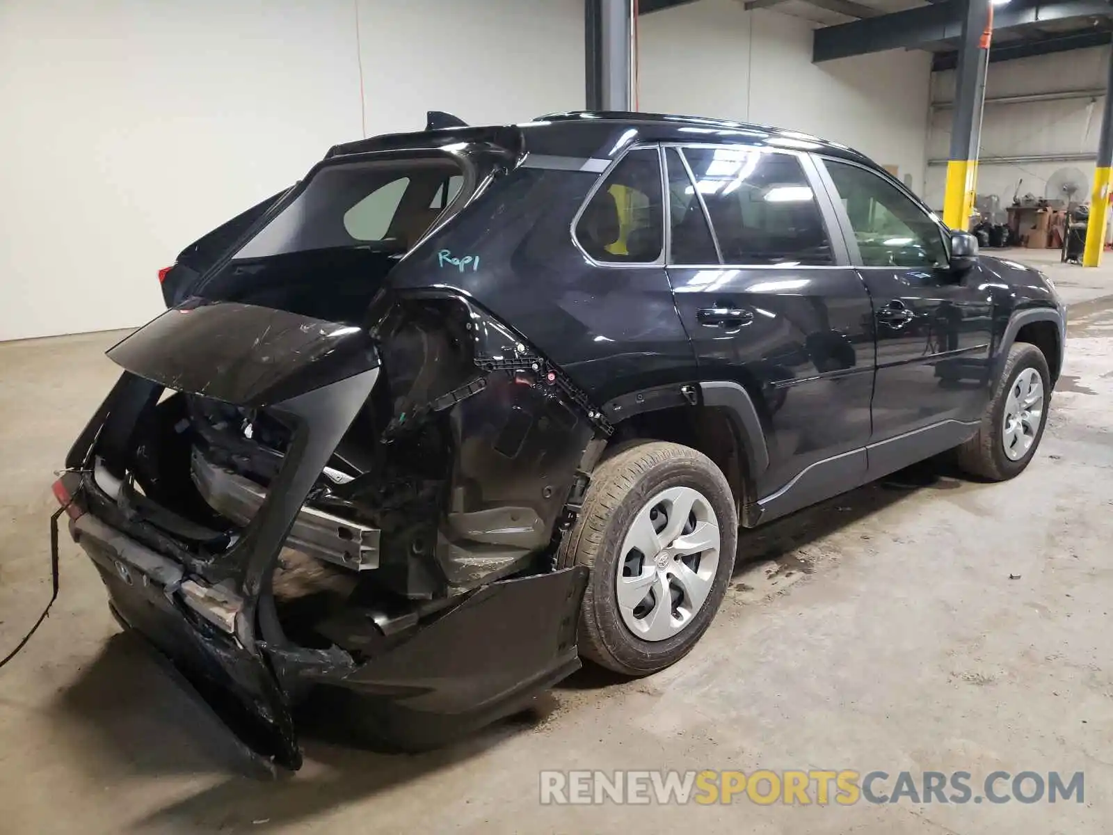 4 Photograph of a damaged car JTMF1RFV8KJ005488 TOYOTA RAV4 2019