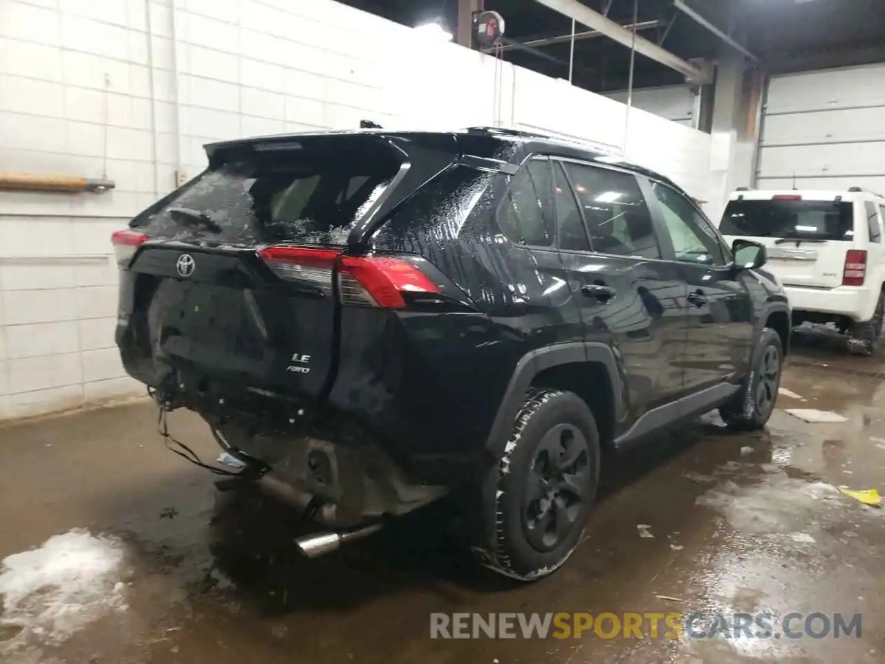 4 Photograph of a damaged car JTMF1RFV8KJ011744 TOYOTA RAV4 2019